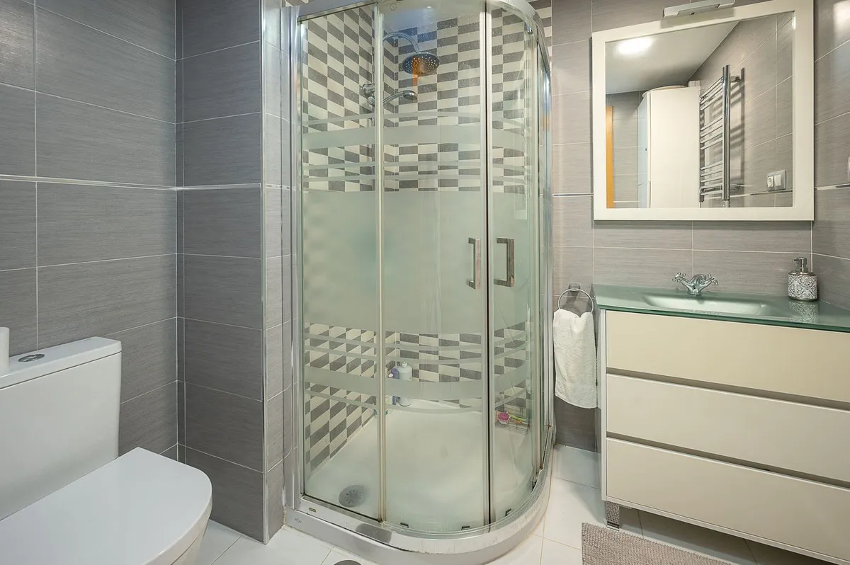 4e511351-03ce-41ce-bcac-546182734fad