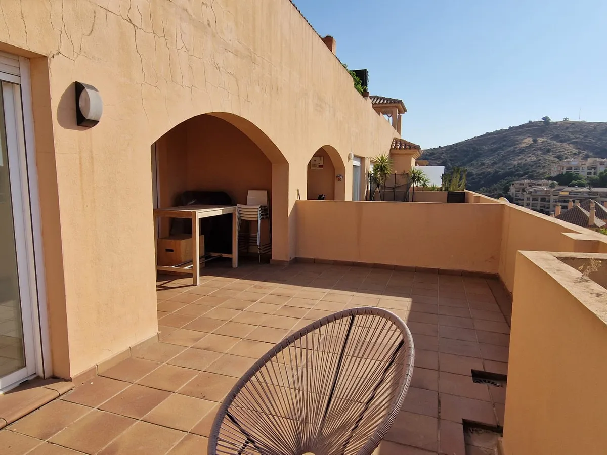 0b3006aa-0c2f-412b-802c-4924d609a61c