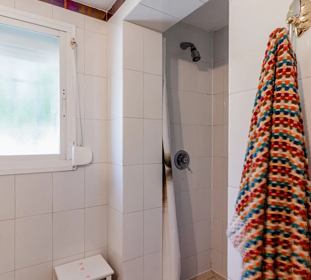 31e08d0e-571d-445d-911a-7e8097fefeaa