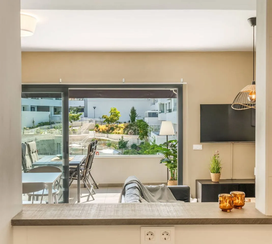 8259c2f4-95c5-4fb7-9596-72b2ab59c21d