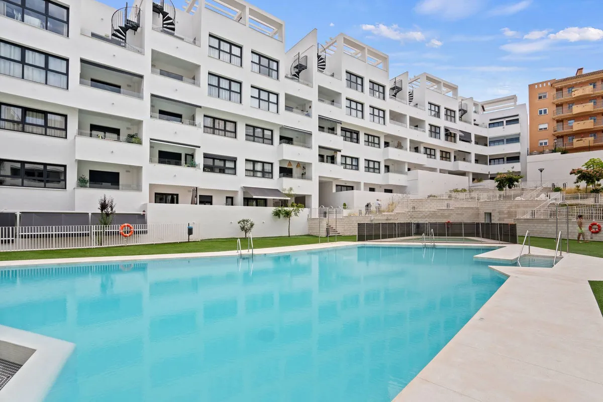 dcdbd27a-7d97-433d-a2cf-f377f5c5d465