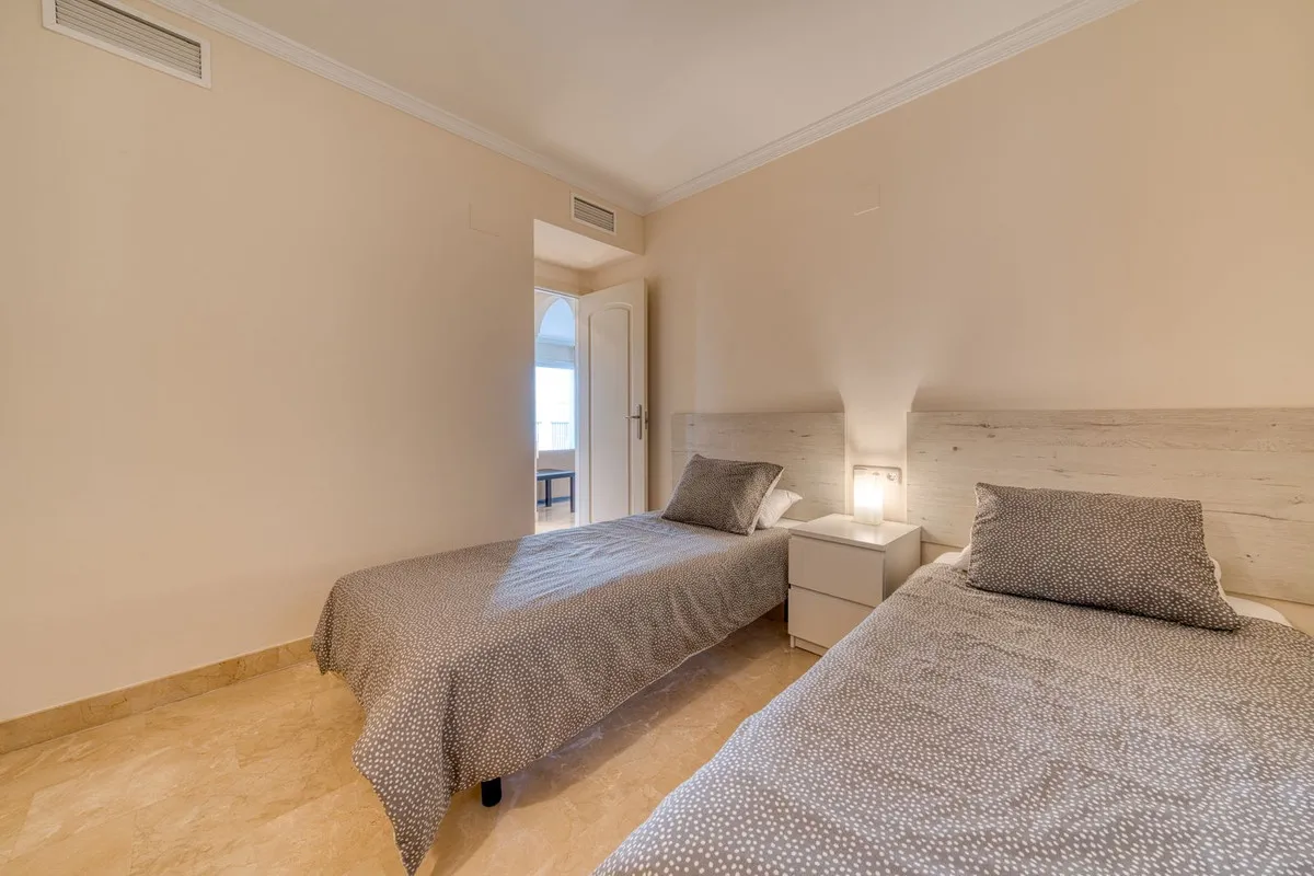 527119ca-6a8c-4447-b008-f30a900f6b40