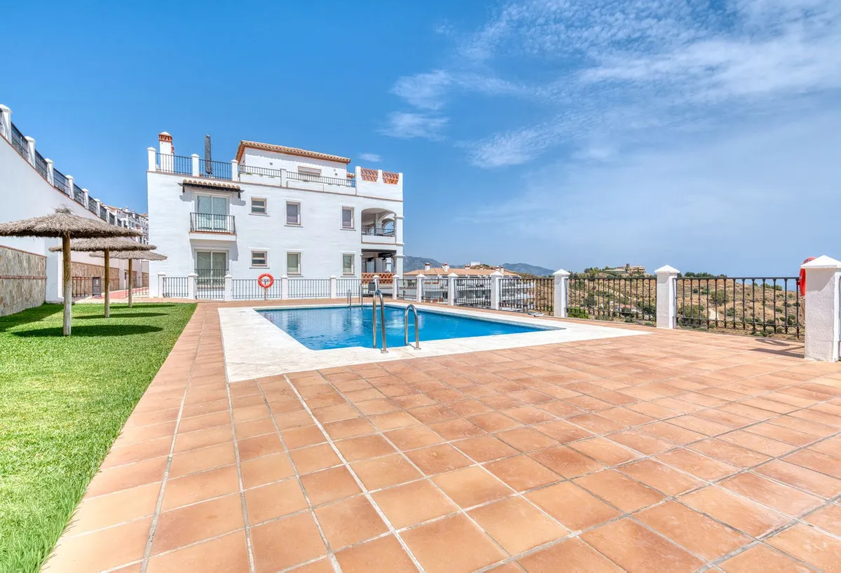 8b03946e-c55f-4465-a69a-b6f0a2339fc3