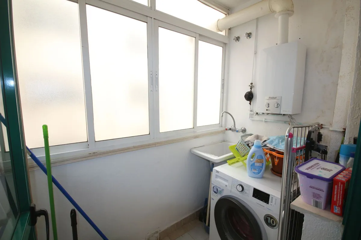 7ec36915-a7c2-4a8b-bba8-c02e8e6238e4