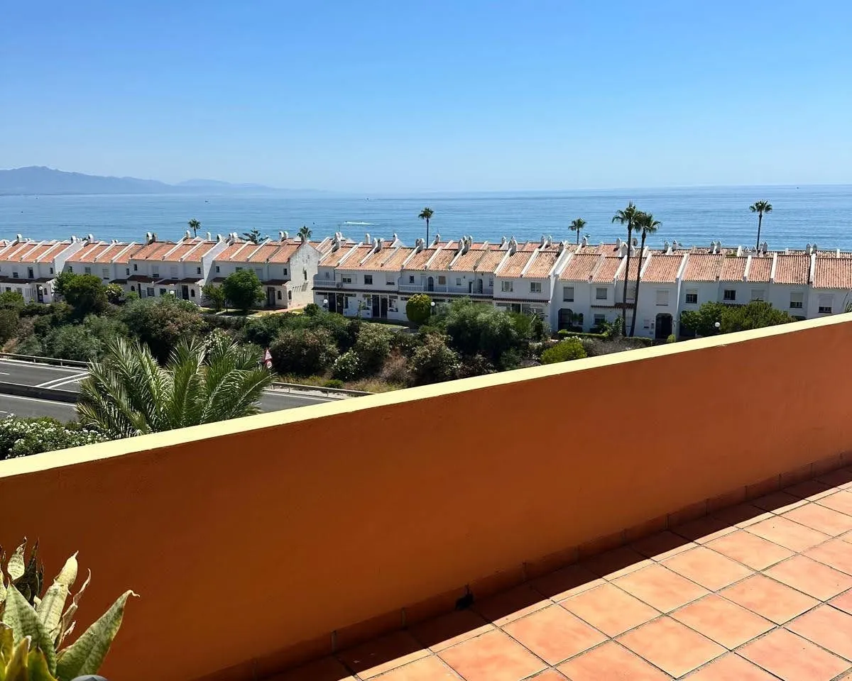 35dee339-a666-4f69-aeb3-c6de83a94ed0