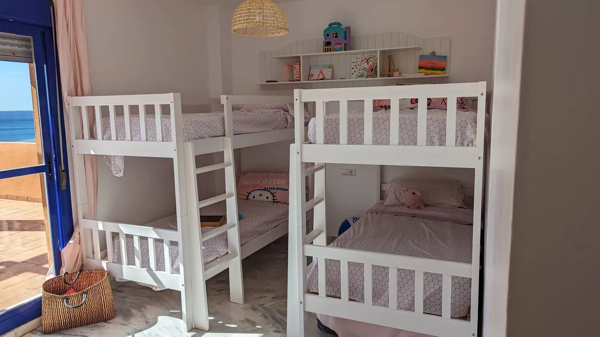 41ef7d3a-48b3-471a-84eb-c5257ff66d71