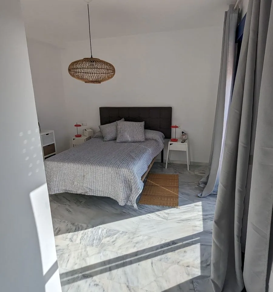 c9f6c70b-5b35-408e-8e84-ad4f97c1b8b1