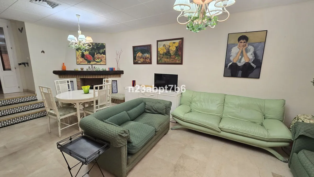 7a1b51f0-30db-42f0-91d2-d3e4bca9a24b