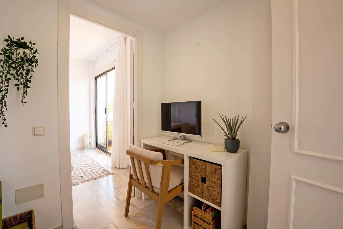 60d758fb-8fcb-42b6-bc63-53f0afc6d9e6