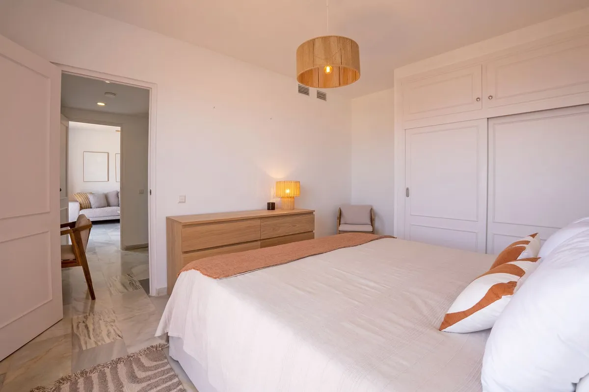 c97bb140-d152-4843-a239-0467daa2e453