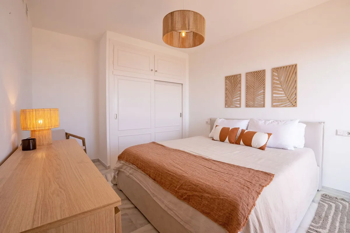 e135e5ff-987d-4633-a55b-66e2928f3bf7