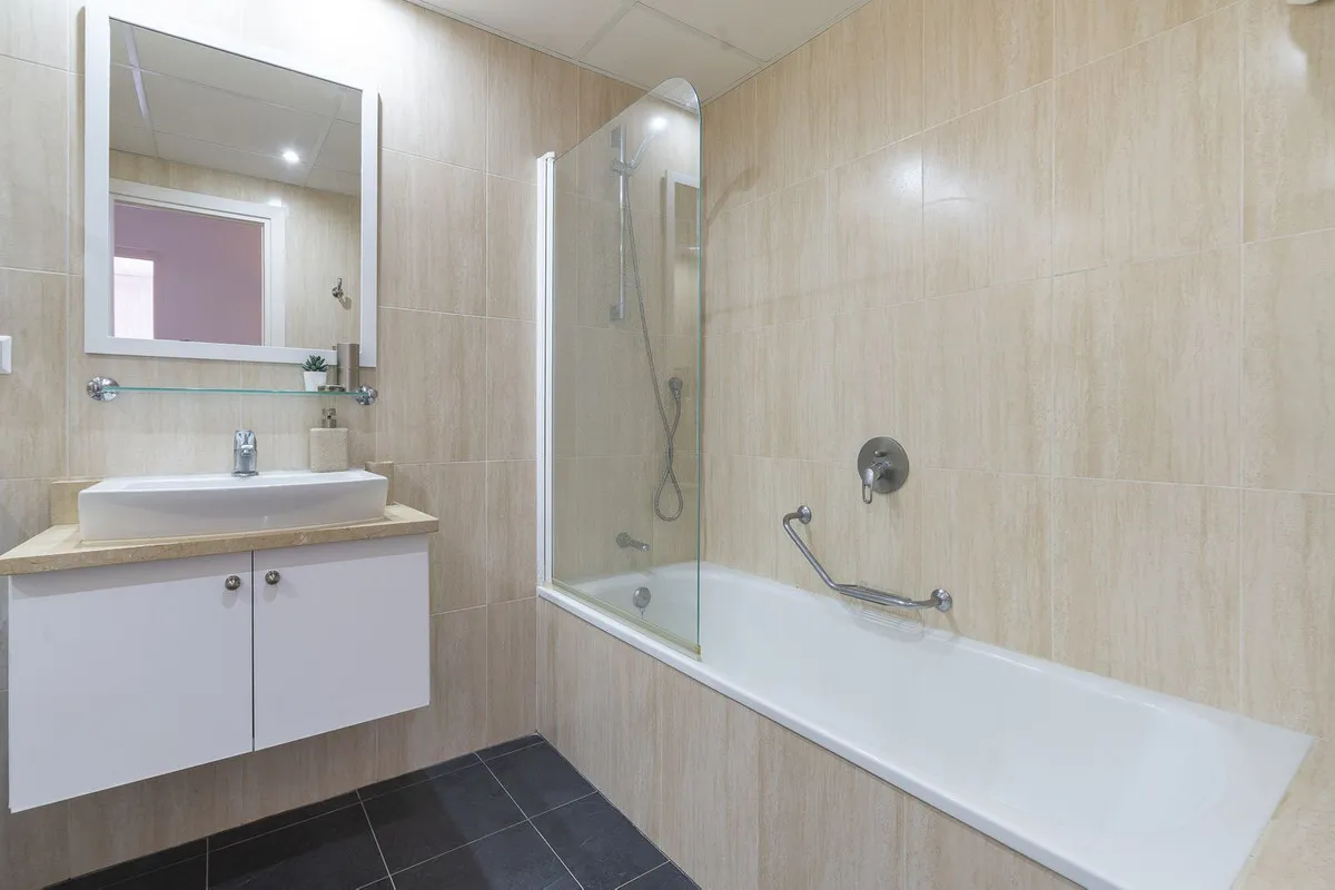 f9db3c43-83e2-43aa-b3d3-b23c492eed8c