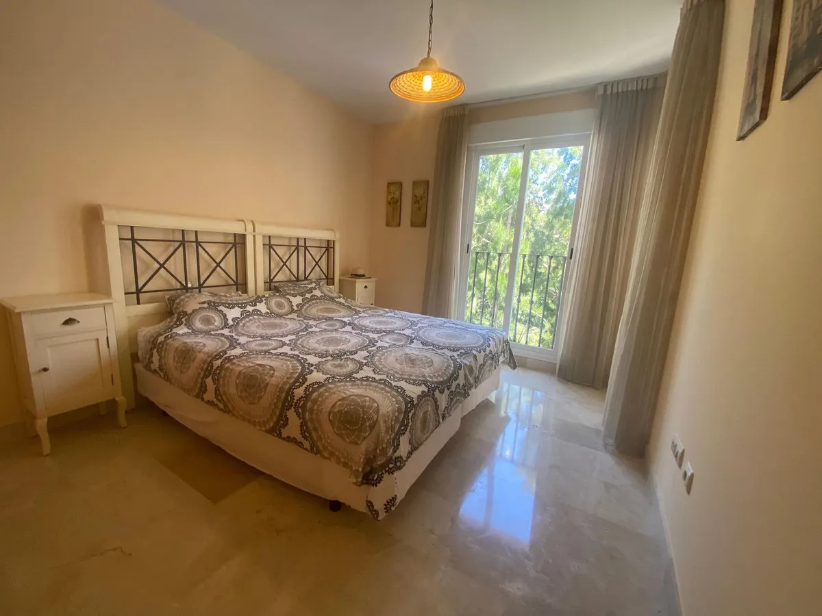 6d1d8d25-b24c-4fad-9170-5b132183ba04