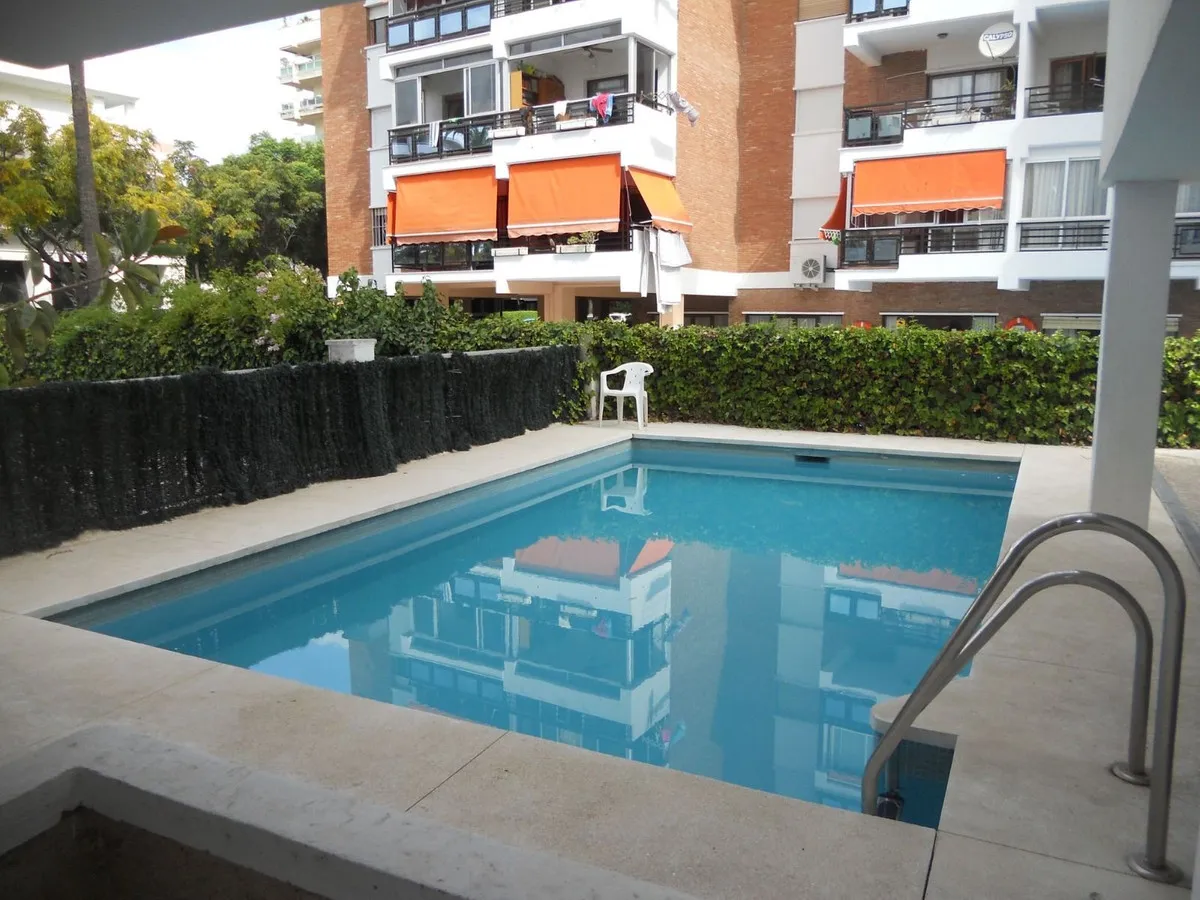 b6990e43-daa7-43ed-b2fb-d2822bf3e64b