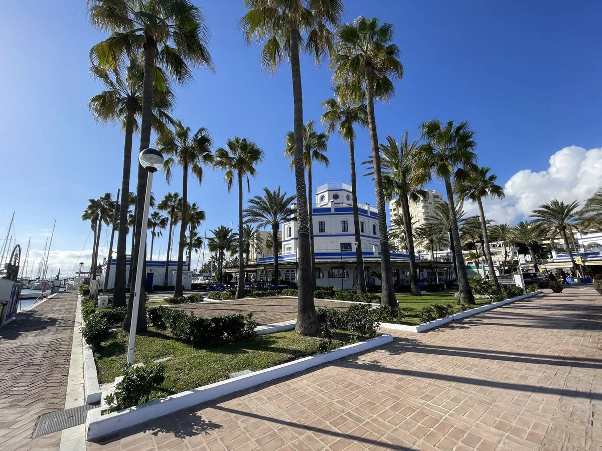 fefaef86-a1e0-4490-8c59-3e0ca8305ea5