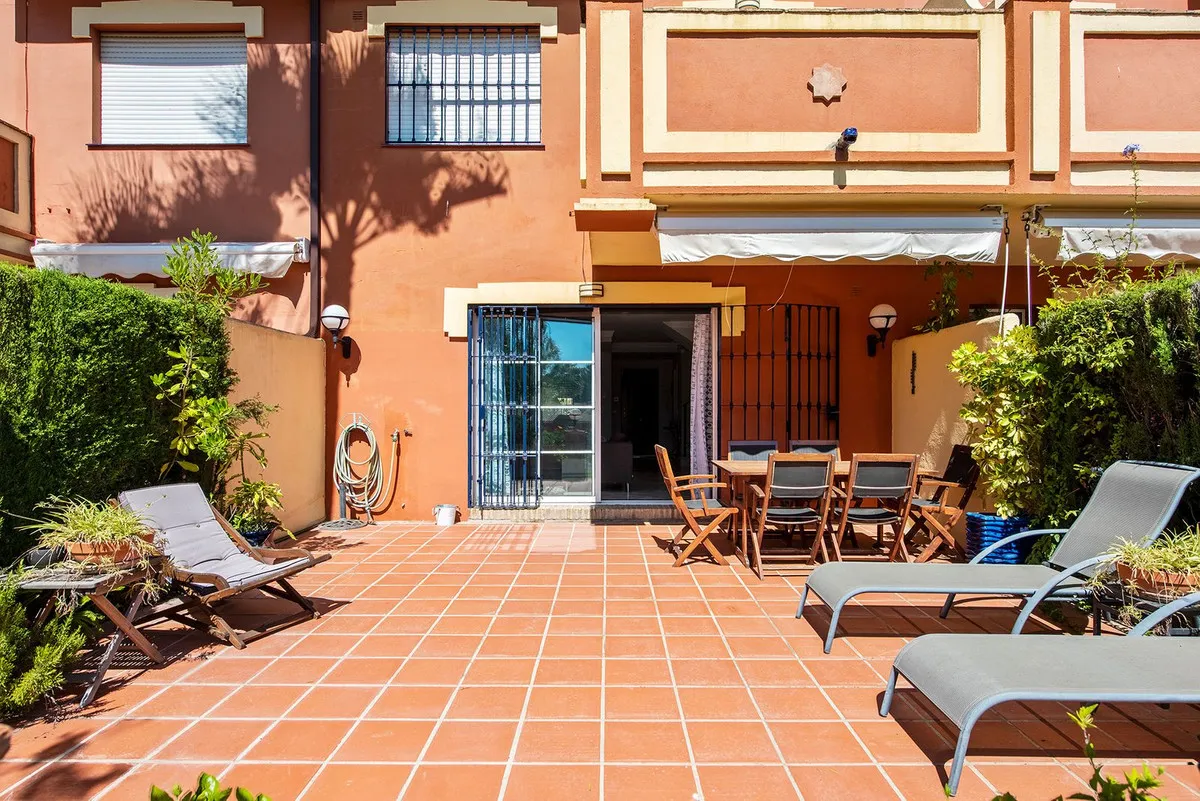 9b9bc874-653b-411f-adf3-97939469df25