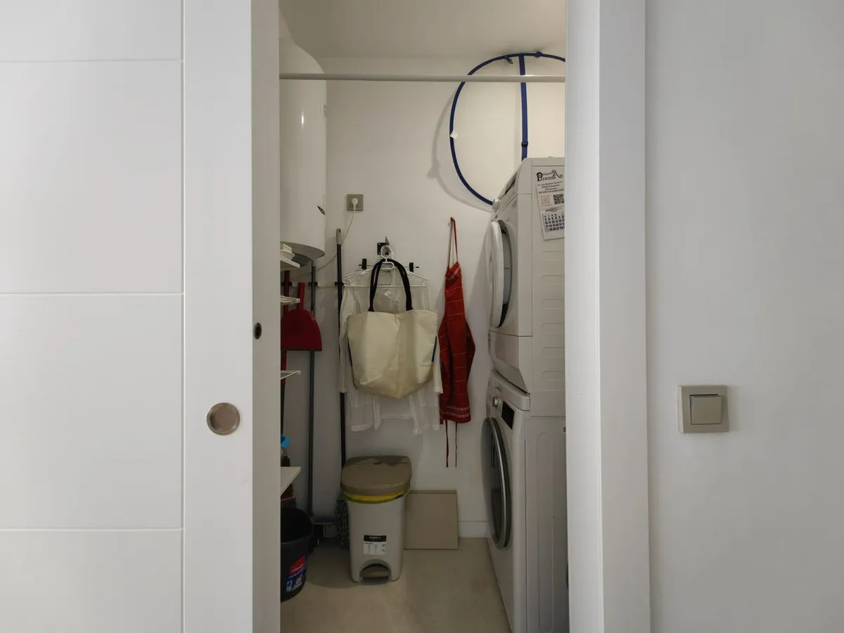 c737894d-a2e7-493b-96b2-1218e51f9588