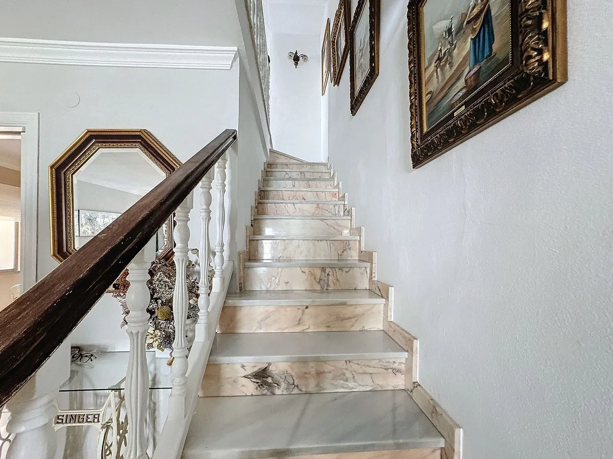 20fe9dff-9cf4-4218-ace7-51c51c26cd8e