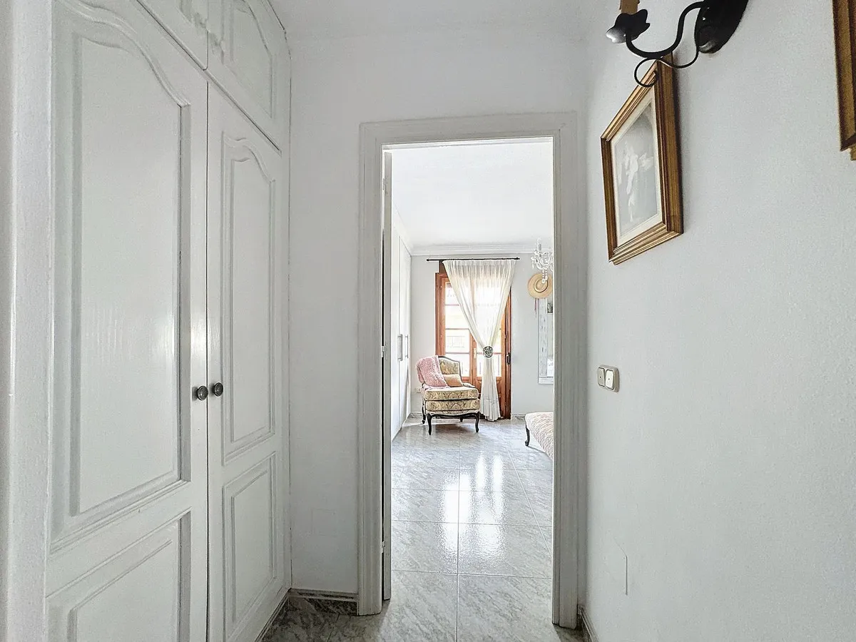 79c37702-e5a6-4edc-acfe-598fe014b9f4