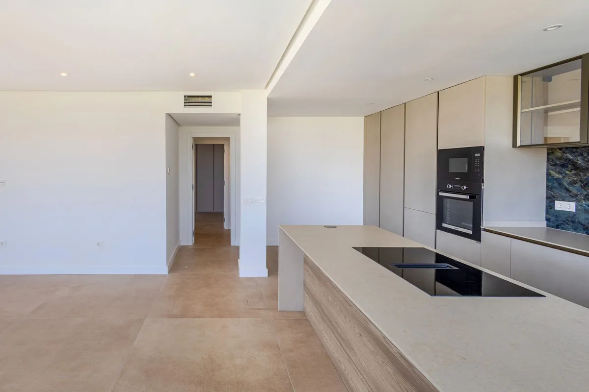 1539fe68-802d-4792-82eb-8419516cbad9