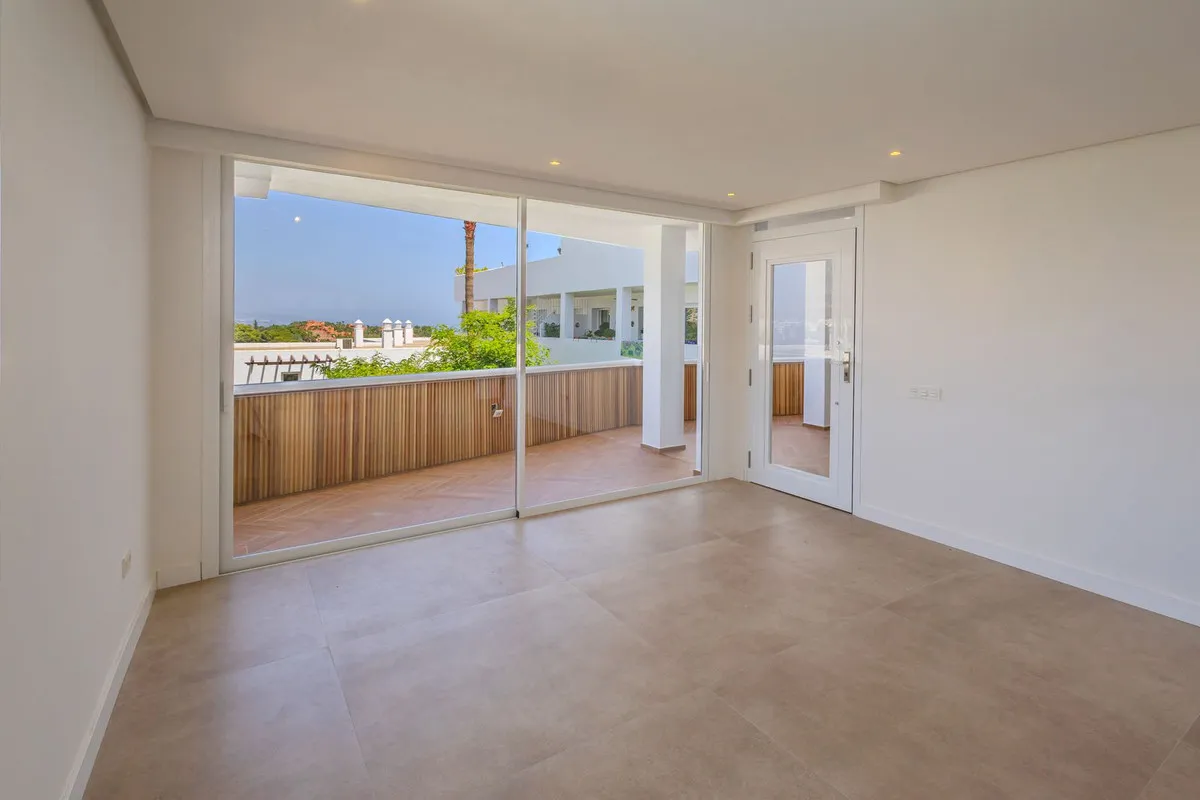 1e16638a-4782-4f2b-a3ee-e029fe16d34b