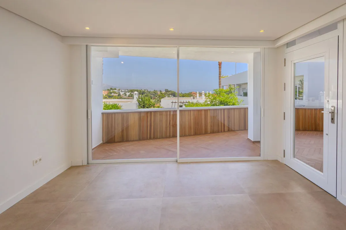 4b45be65-9d5c-402d-96aa-70b3110353ba