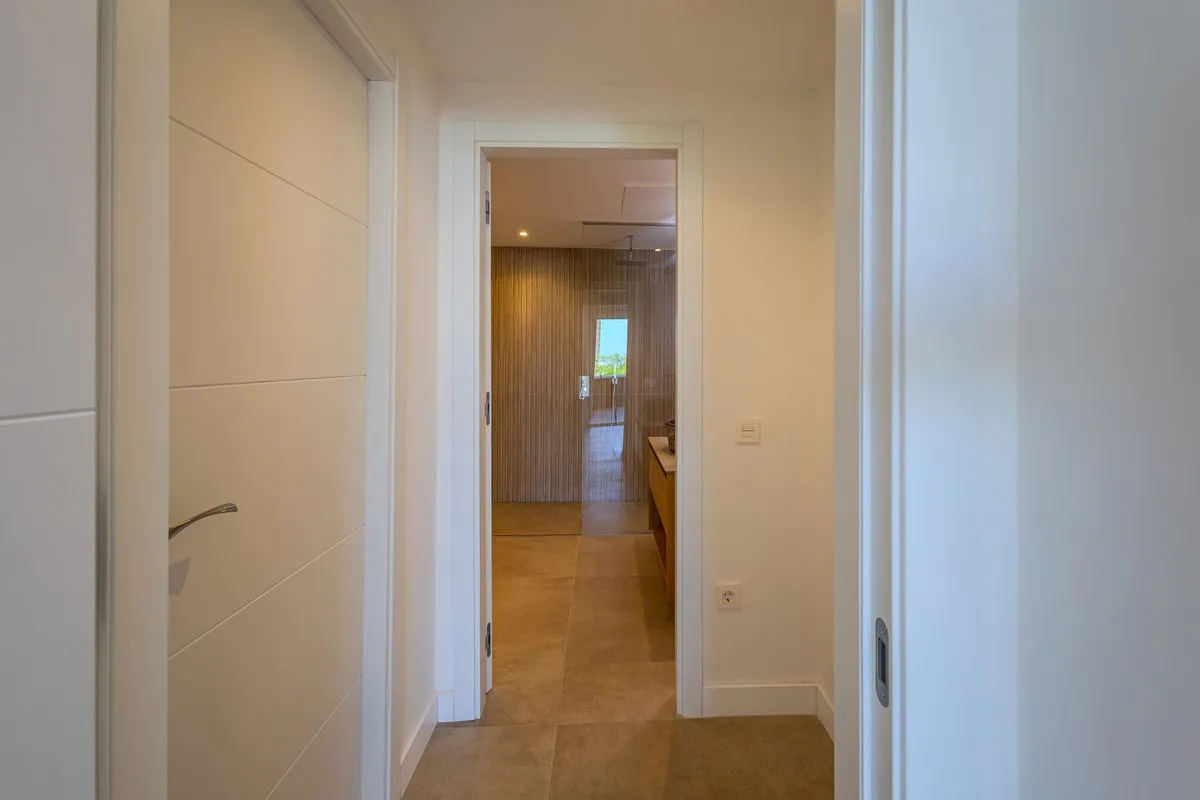 5bfbb876-8e8e-468f-a2a4-517c43764668