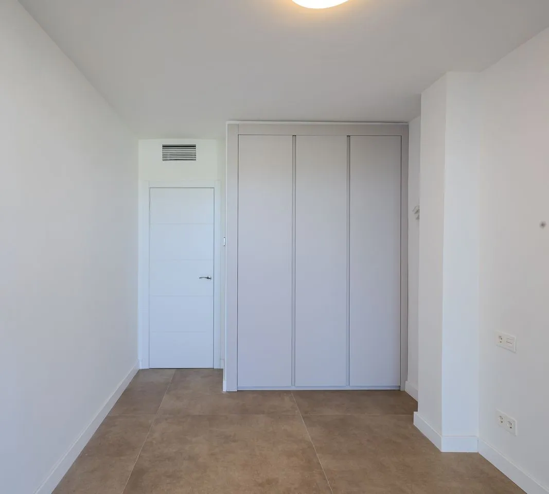 ef5ad097-e805-4916-a5fa-18944aaf1174