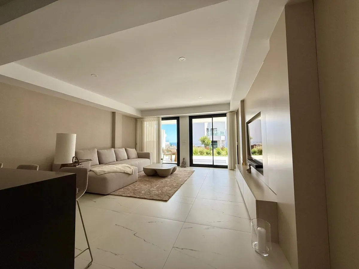 93b94fc4-9d54-42e8-91df-f8fcbaa017fe