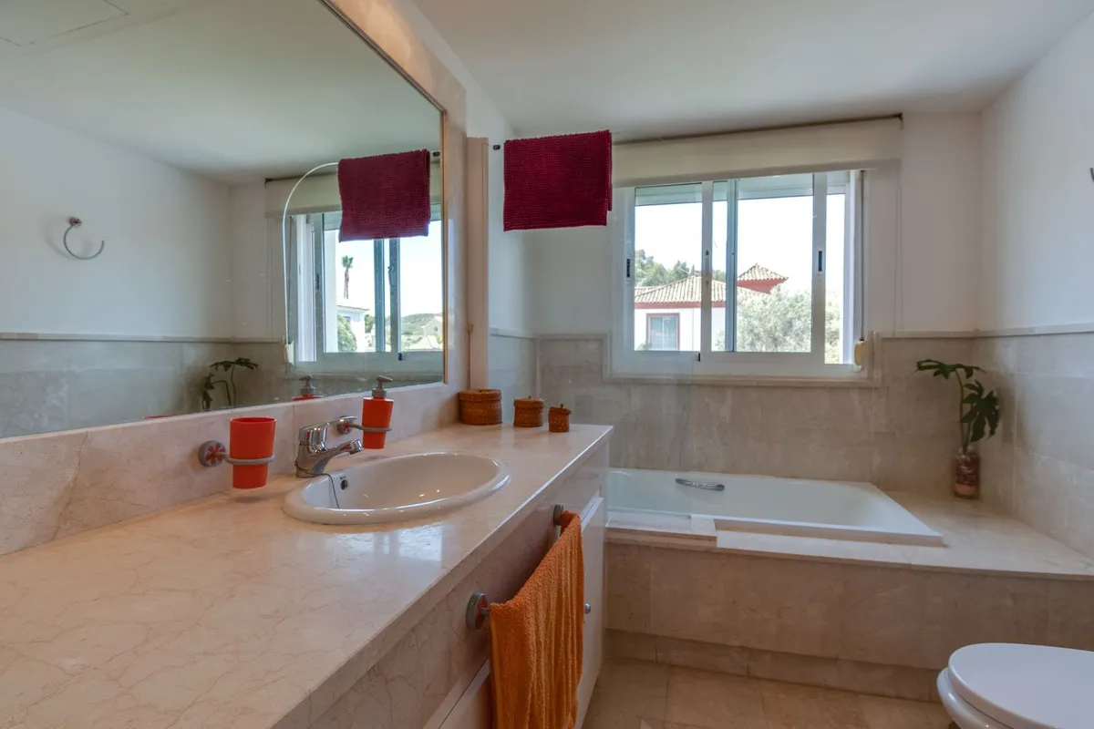 9f1442f6-5ffe-41fc-a9c4-fd138c299bbd