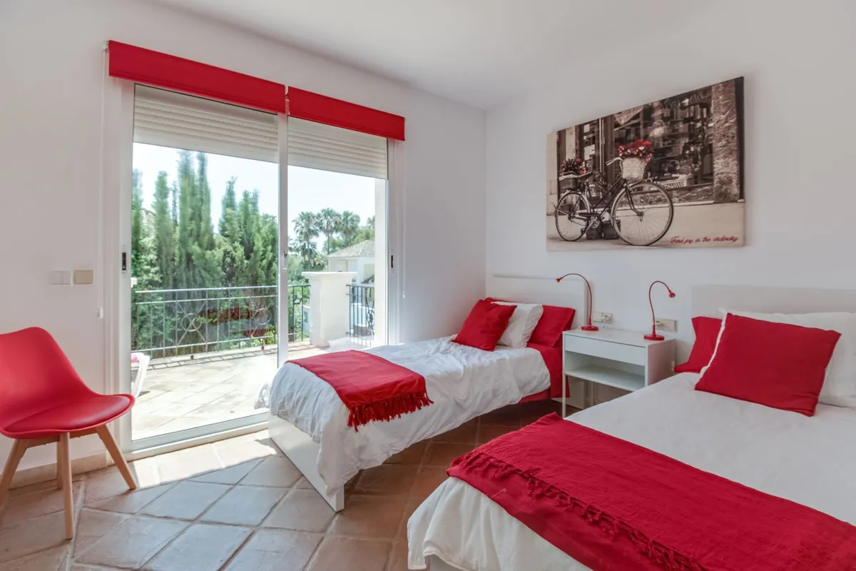 c34bad71-6b5c-4964-85c8-3ba41c212fdc