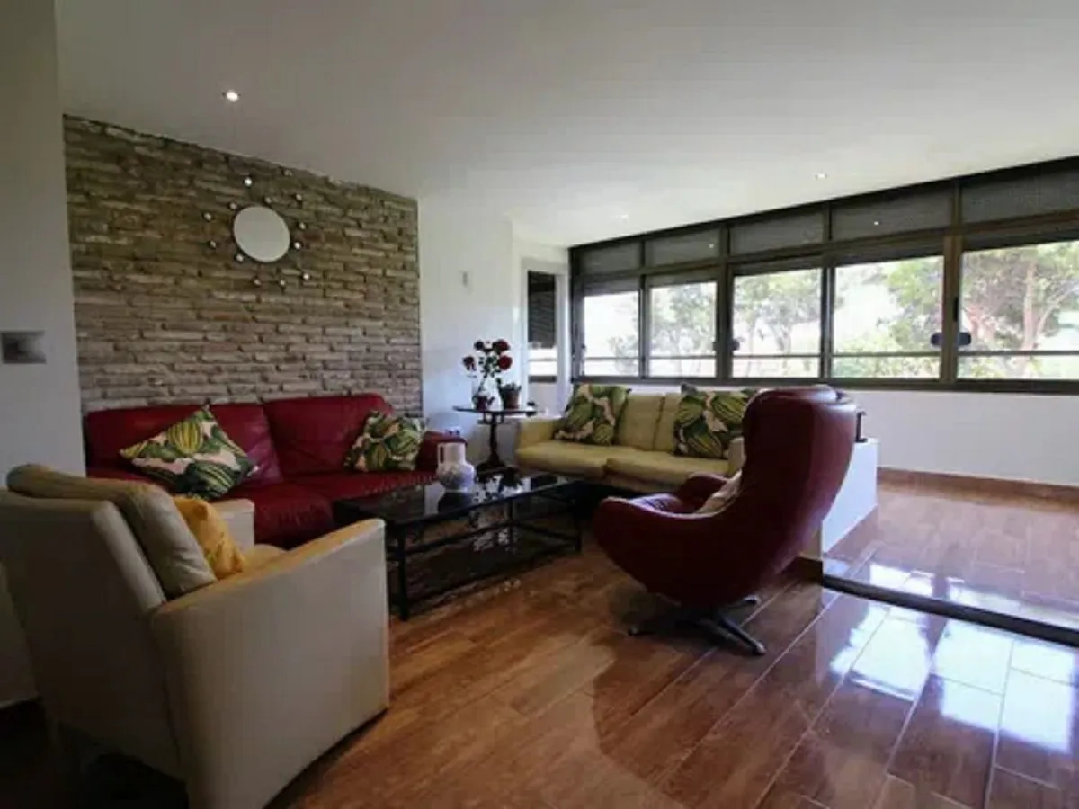 6ef6de7e-ec5e-4ece-9d20-47886241c00d