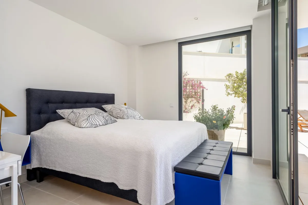 389f4716-e020-4bb2-8353-ca7cb3cd74bd