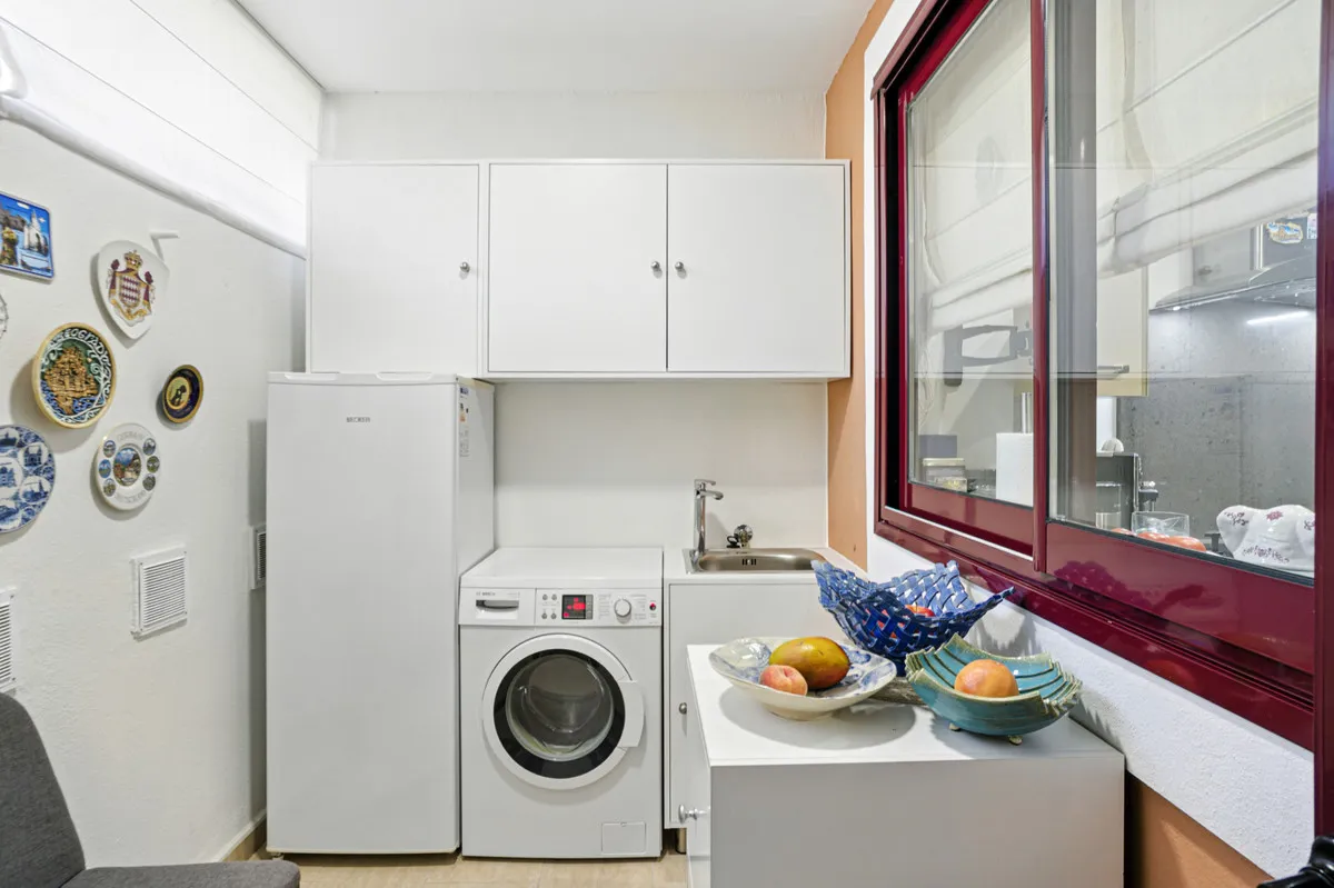 09d0336b-e063-4d2d-ab92-9348f40e8961