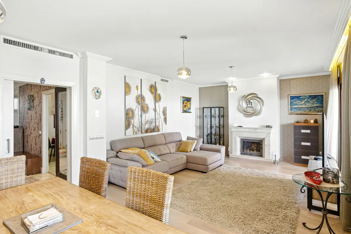 3de26ffa-15d1-45d3-b478-63f752c093e9