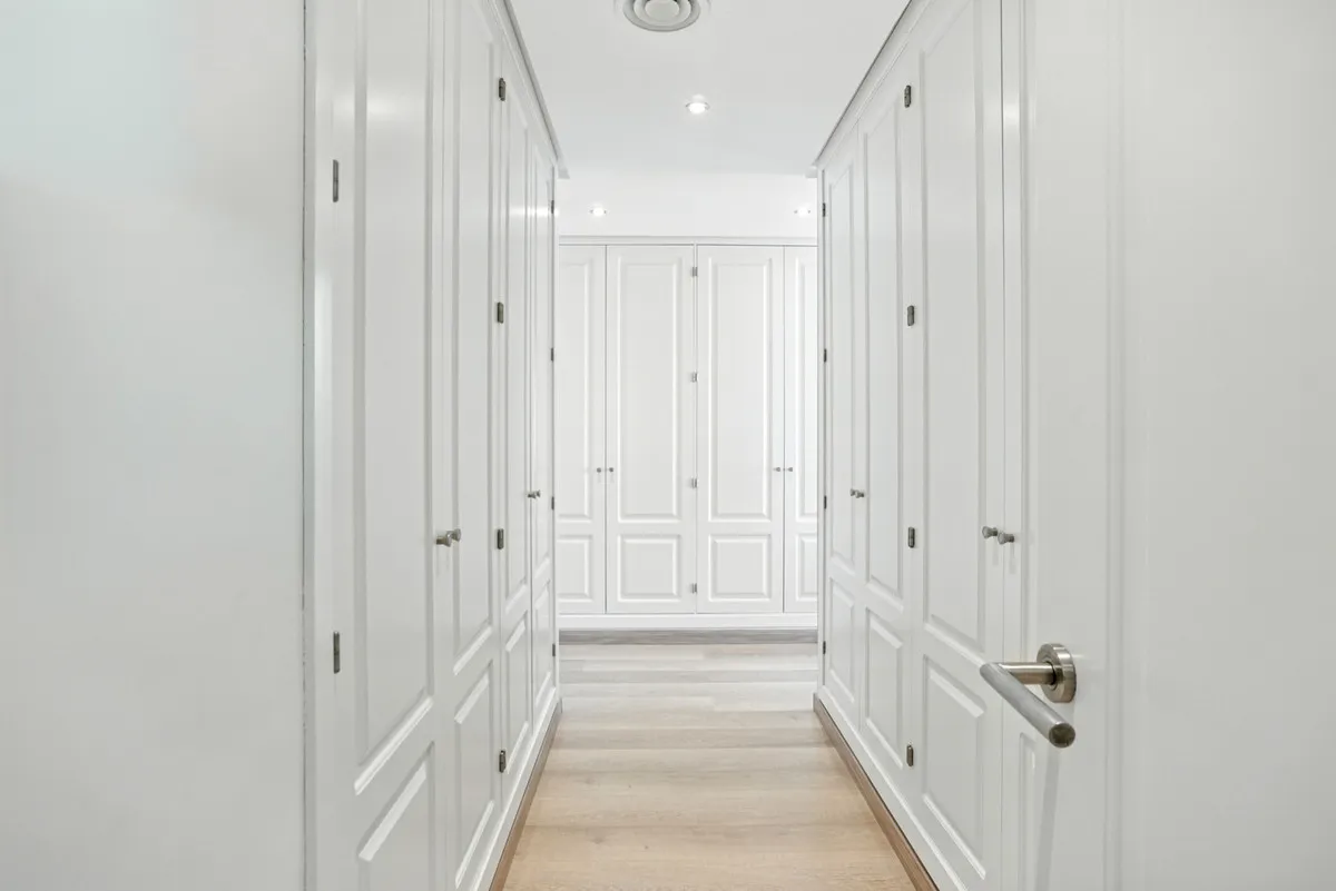 bd74296b-1a65-4f49-8772-ff33a296322e