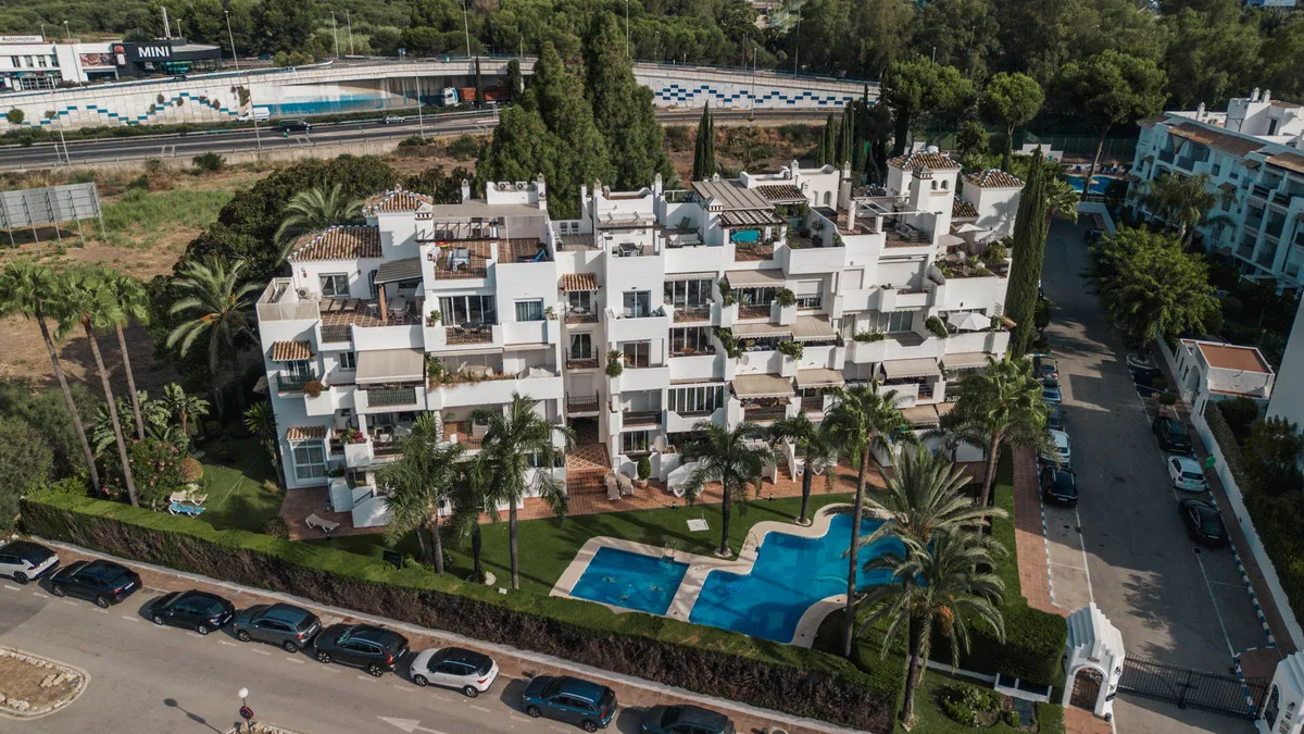 07641971-d0fb-4ab0-93bd-6c31b240ebf2