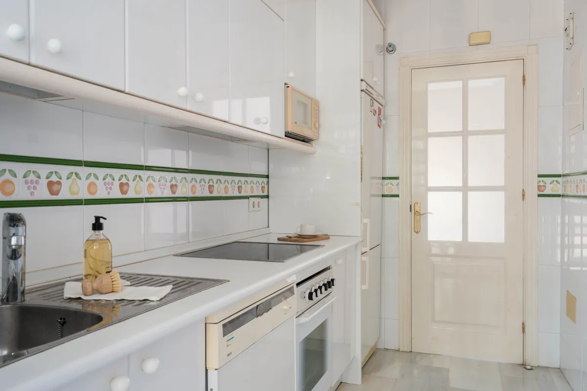 4adfe46e-b4f7-42de-8834-451a2f5a8ce0