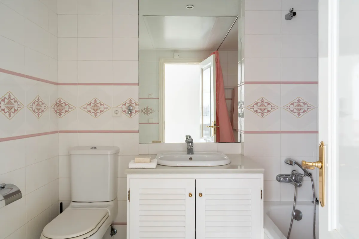 8161be97-c8df-451b-af75-1b4018c50e53