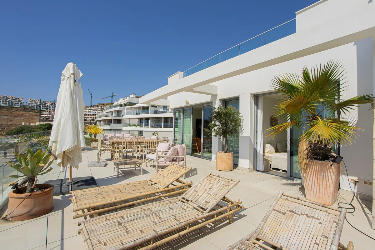 1f891e01-e2df-427a-8f05-14a9d7e18ee7