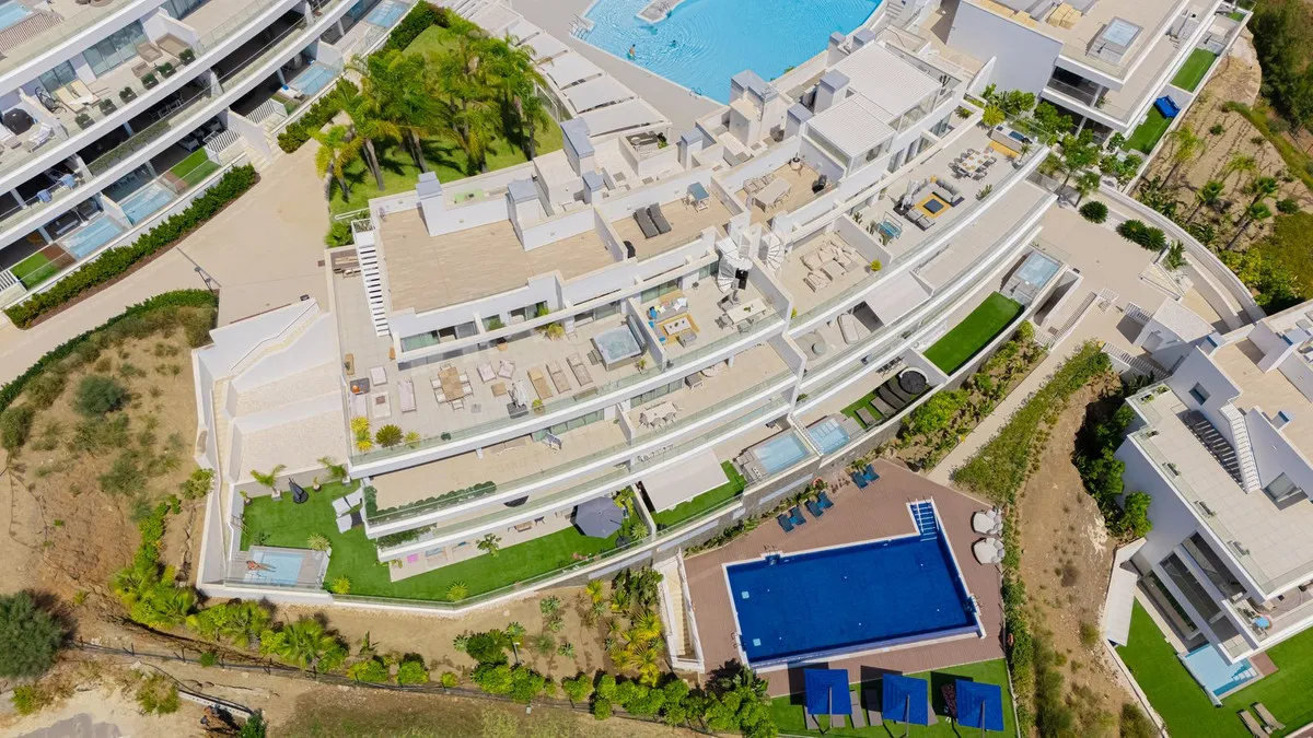 43c8a61e-0749-4ef1-9bcd-89de4fd39da5