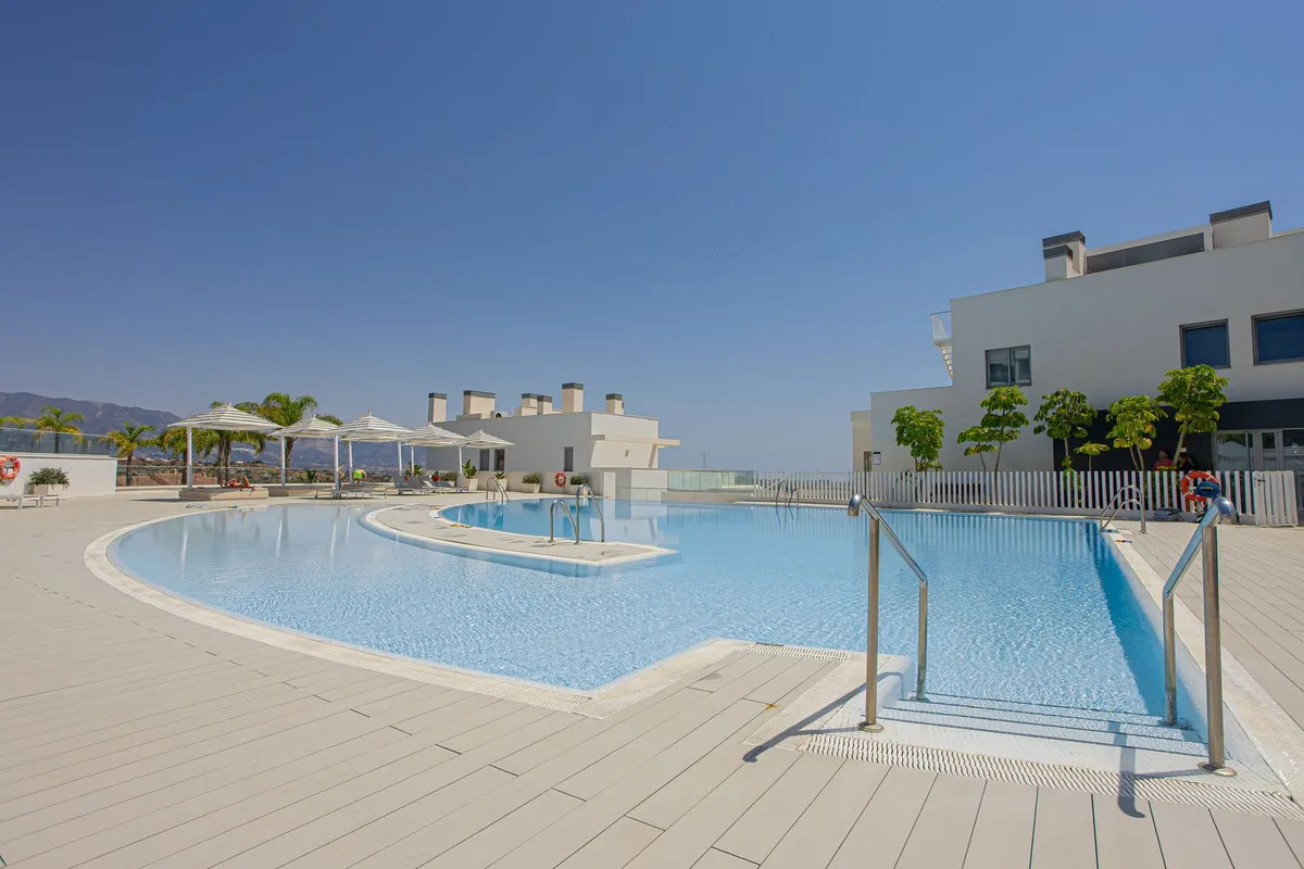 afc34b98-1344-428b-9fa7-94c1a649546a