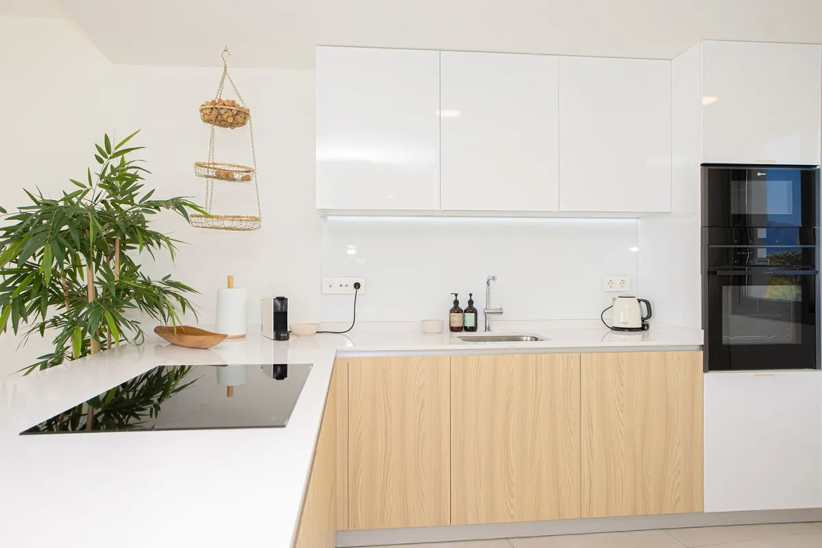 c5736340-3294-48d0-8620-0926b37f9019