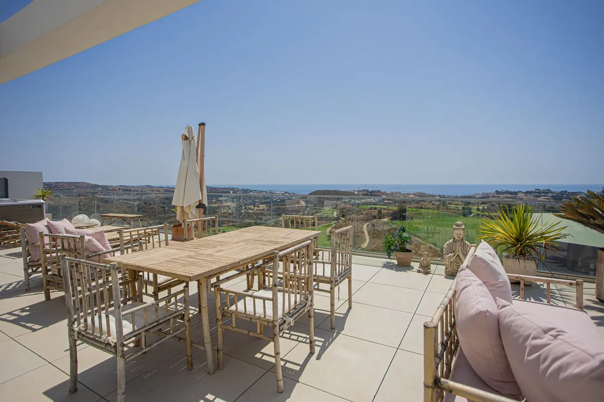 eccc7109-1aa3-4797-81e2-1d95121e8bf6