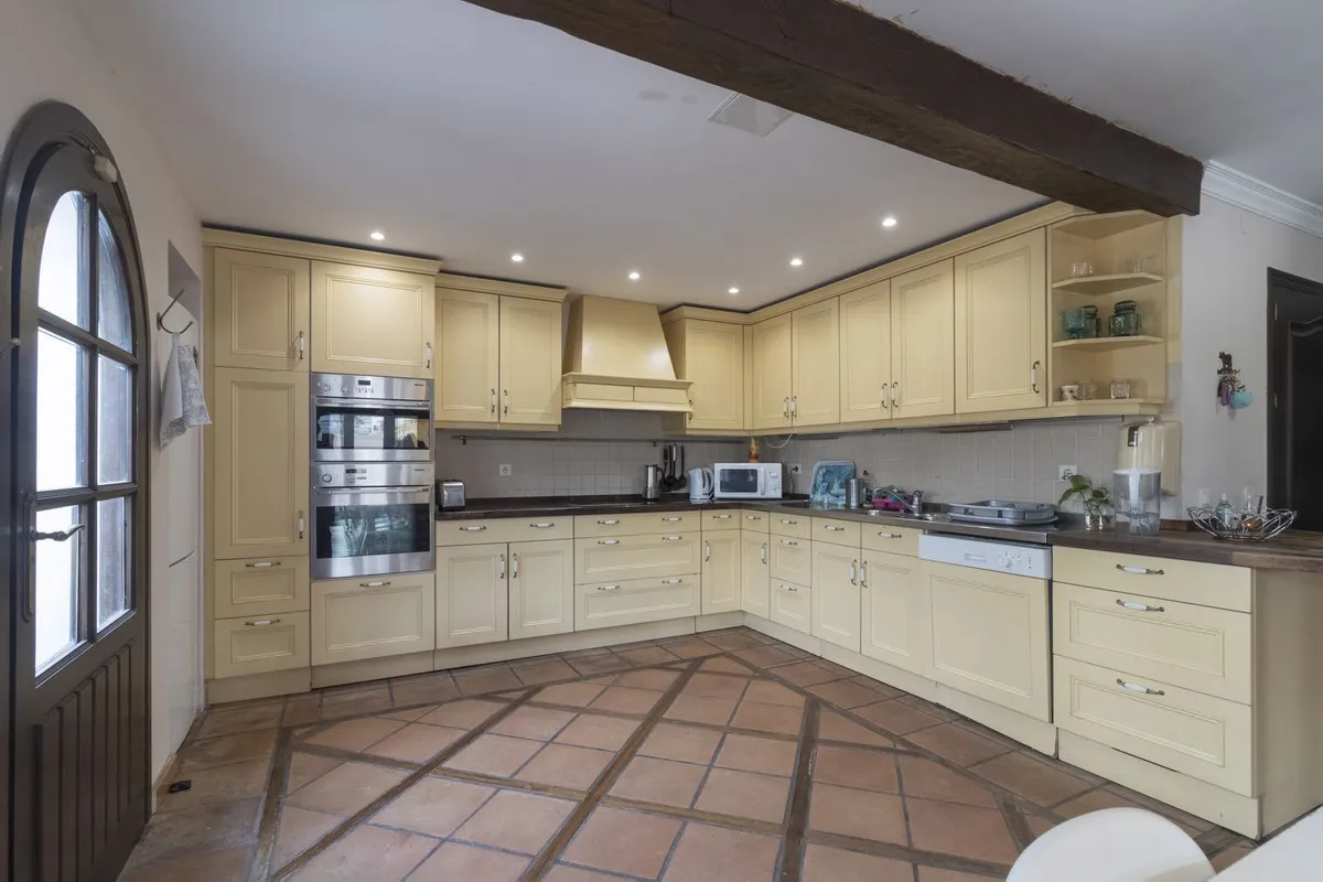 27963cd0-b7d8-4e93-a5c7-6882dd5792d9