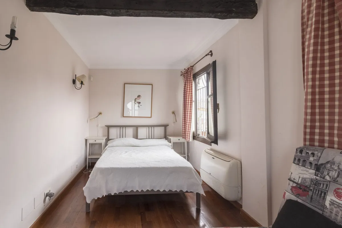 4d90490d-4bab-4c51-86a5-a382253ba9dc