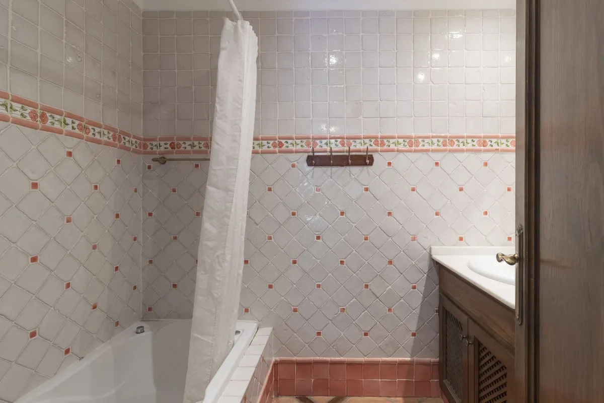 7be039be-1ebb-44f7-879d-353b8fb0885f