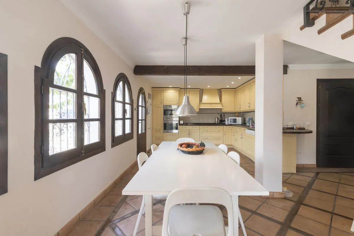 fee59337-5b6d-4abd-8e36-f707c6c7f632