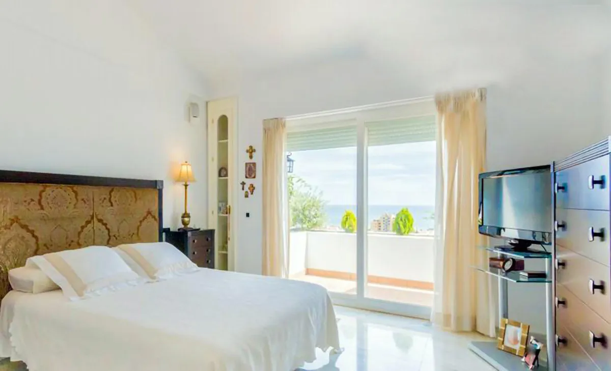 14c417a4-cee1-4d44-9ab2-0fbc6d0dbf82