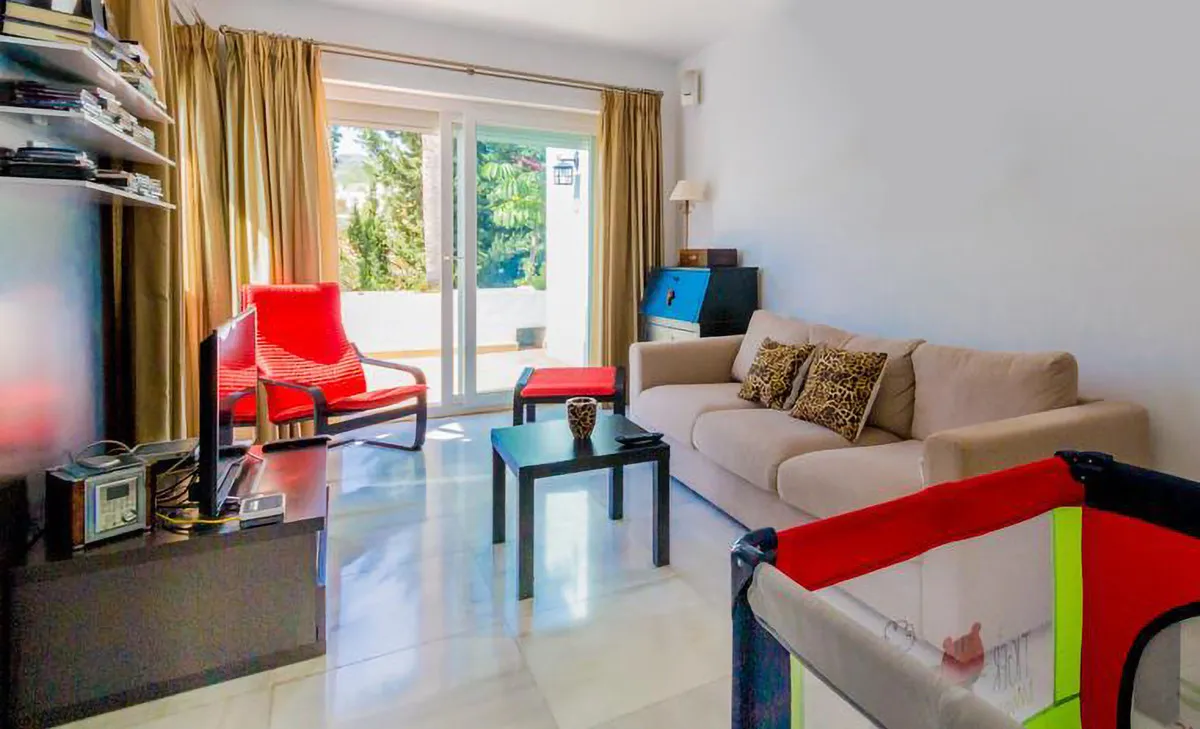 3326fb41-ad8b-4a5d-8d3e-d56d272e3a4b